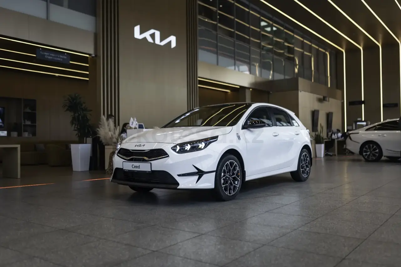 Kia Cee’d 2025 — фото 1 из 5