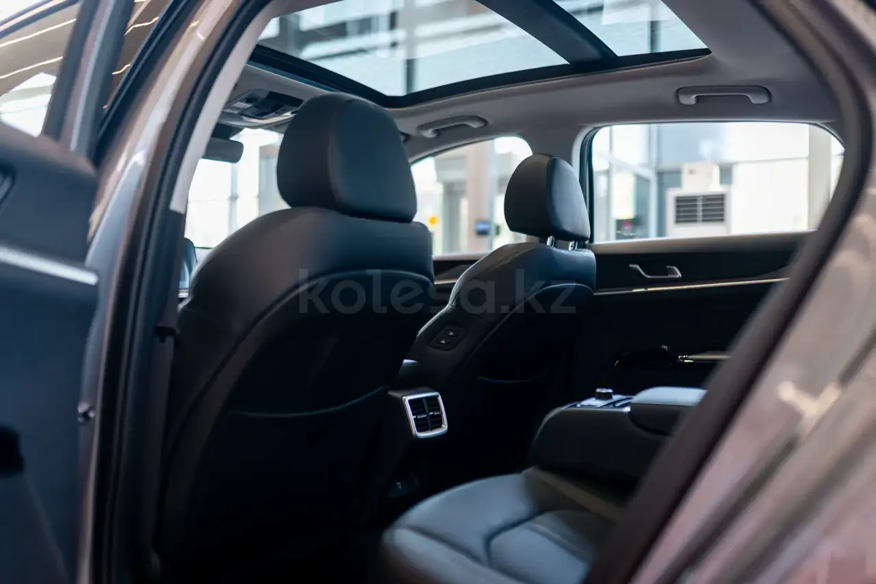 Kia K5 2025 — фото 1 из 5