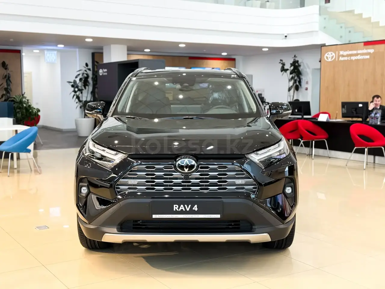 Toyota RAV 4 2025 — фото 1 из 4