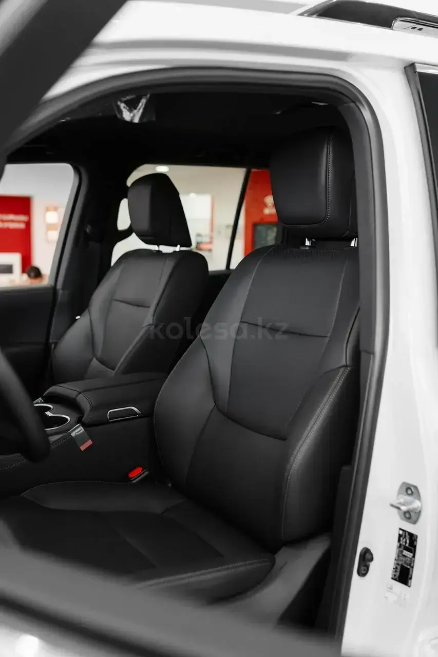 Toyota Land Cruiser 2025 — фото 1 из 5
