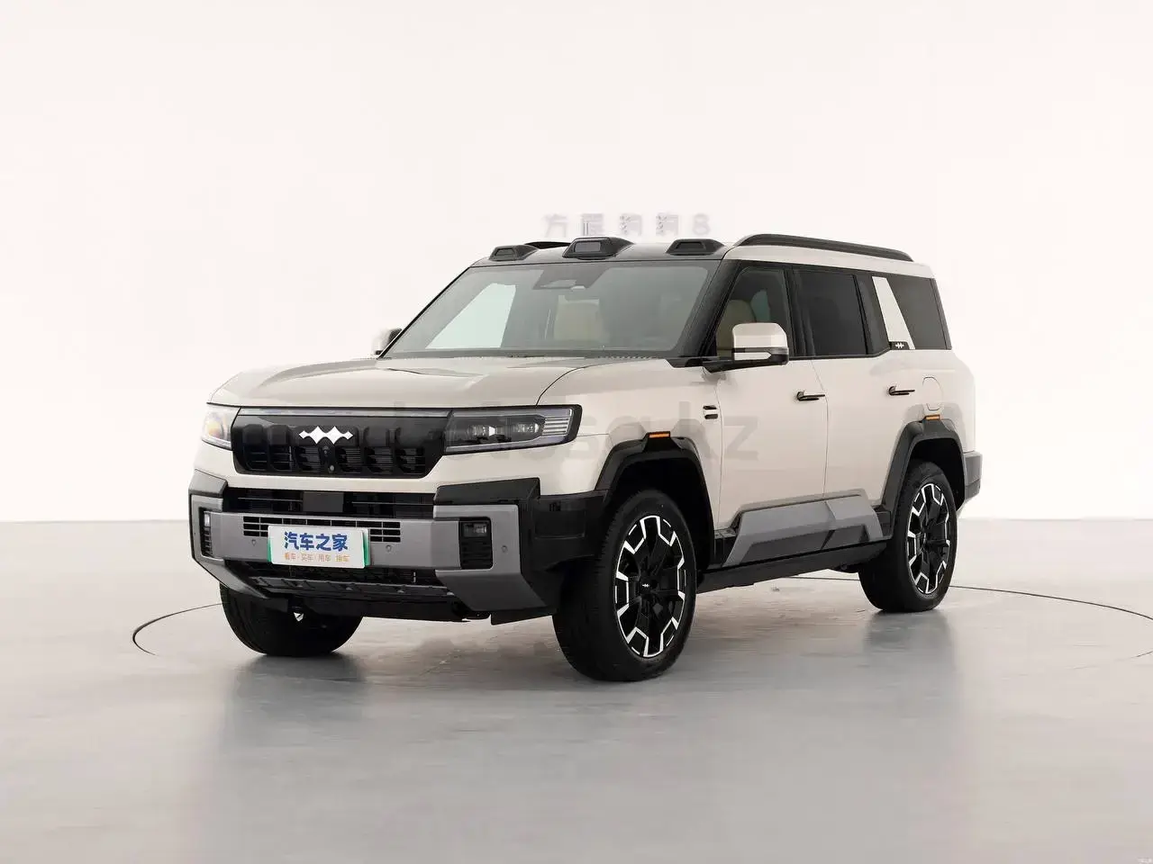 BYD FangChengBao Leopard 8 2025 — фото 1 из 5
