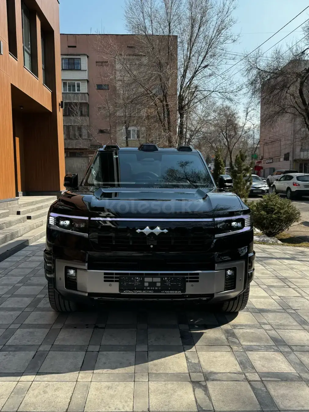 BYD FangChengBao Leopard 8 2025 — фото 1 из 5