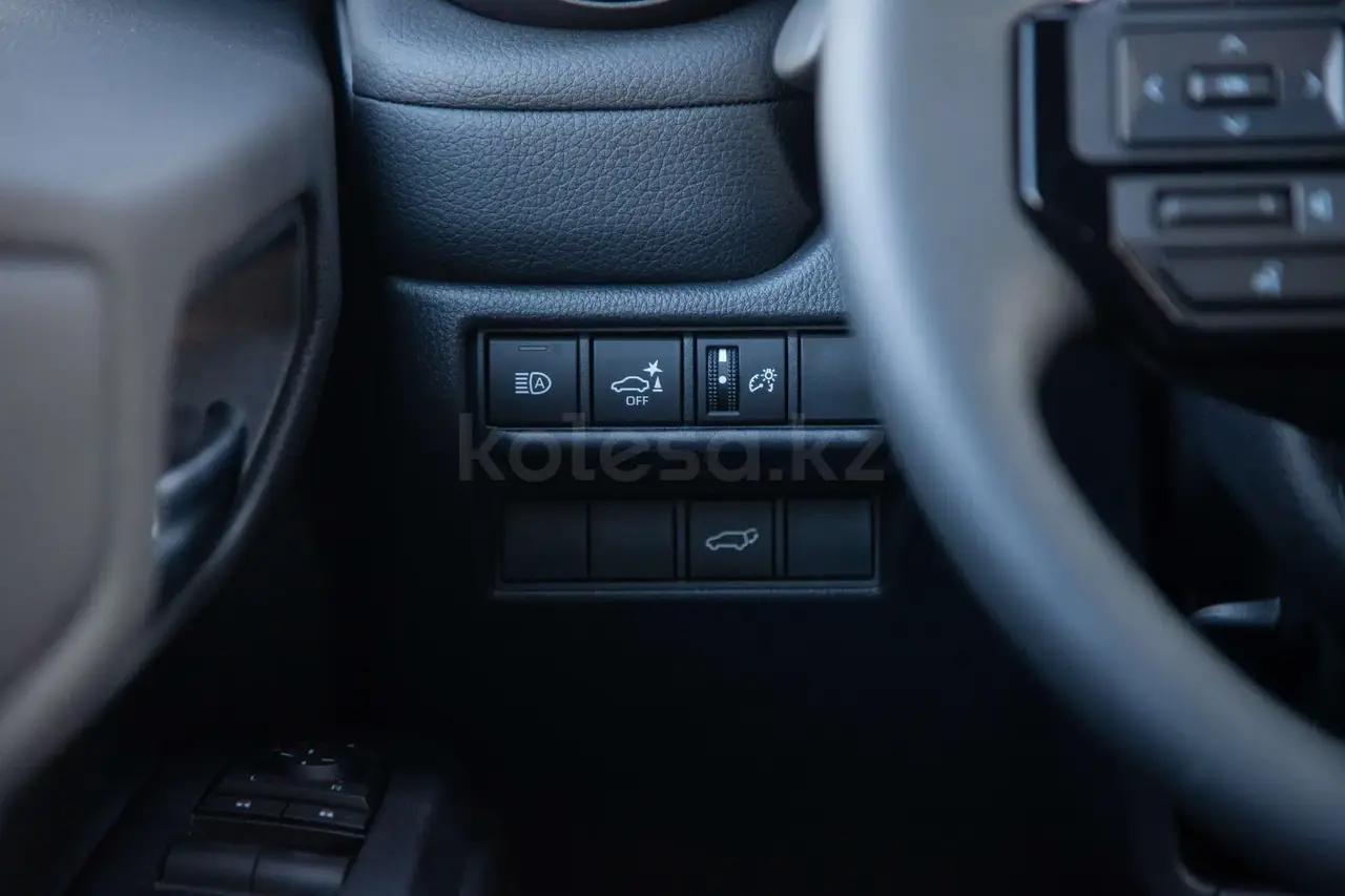 Toyota Land Cruiser Prado 2025 — фото 1 из 5