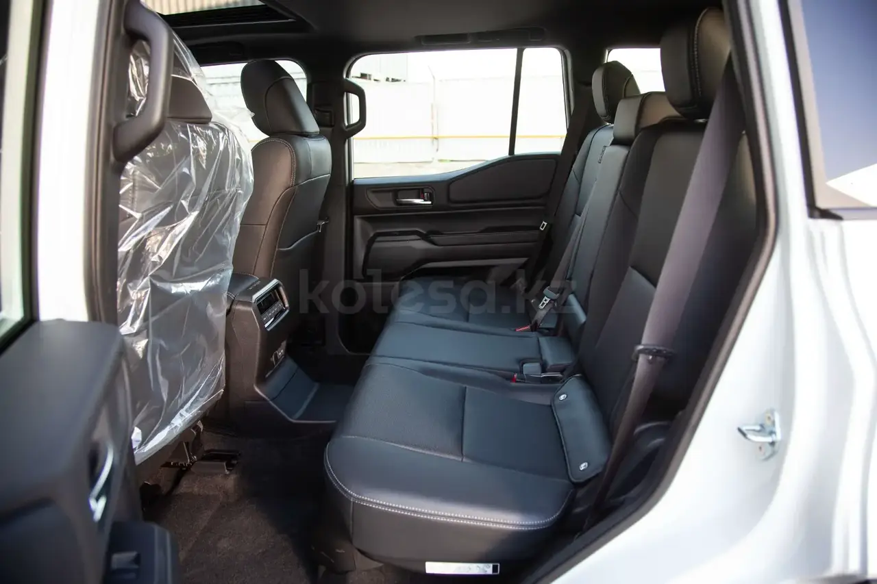 Toyota Land Cruiser Prado 2025 — фото 1 из 5