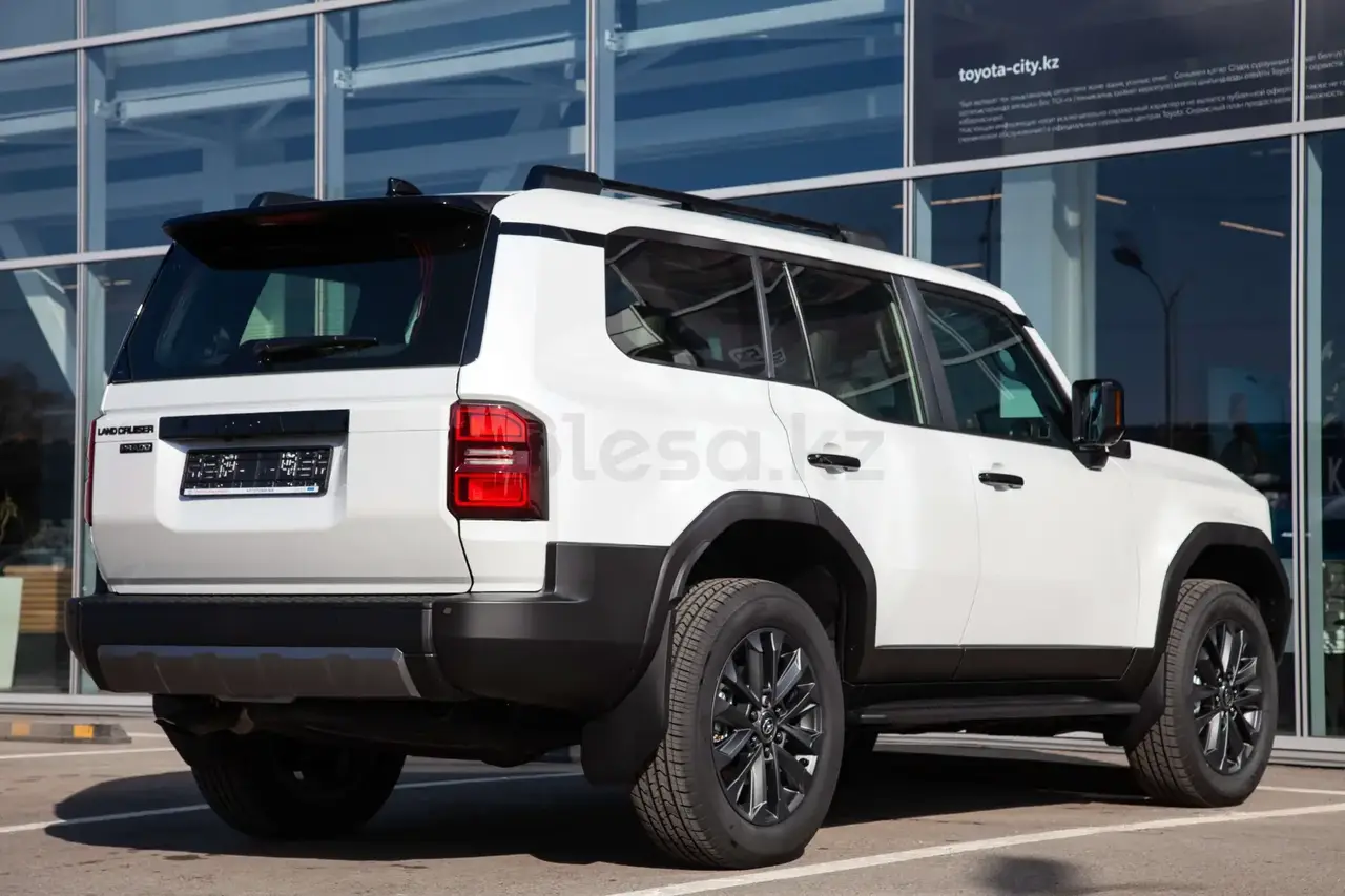 Toyota Land Cruiser Prado 2025 — фото 1 из 5