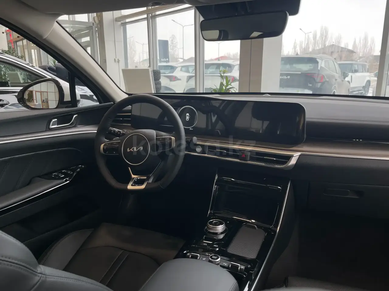 Kia K5 2025 — фото 1 из 5