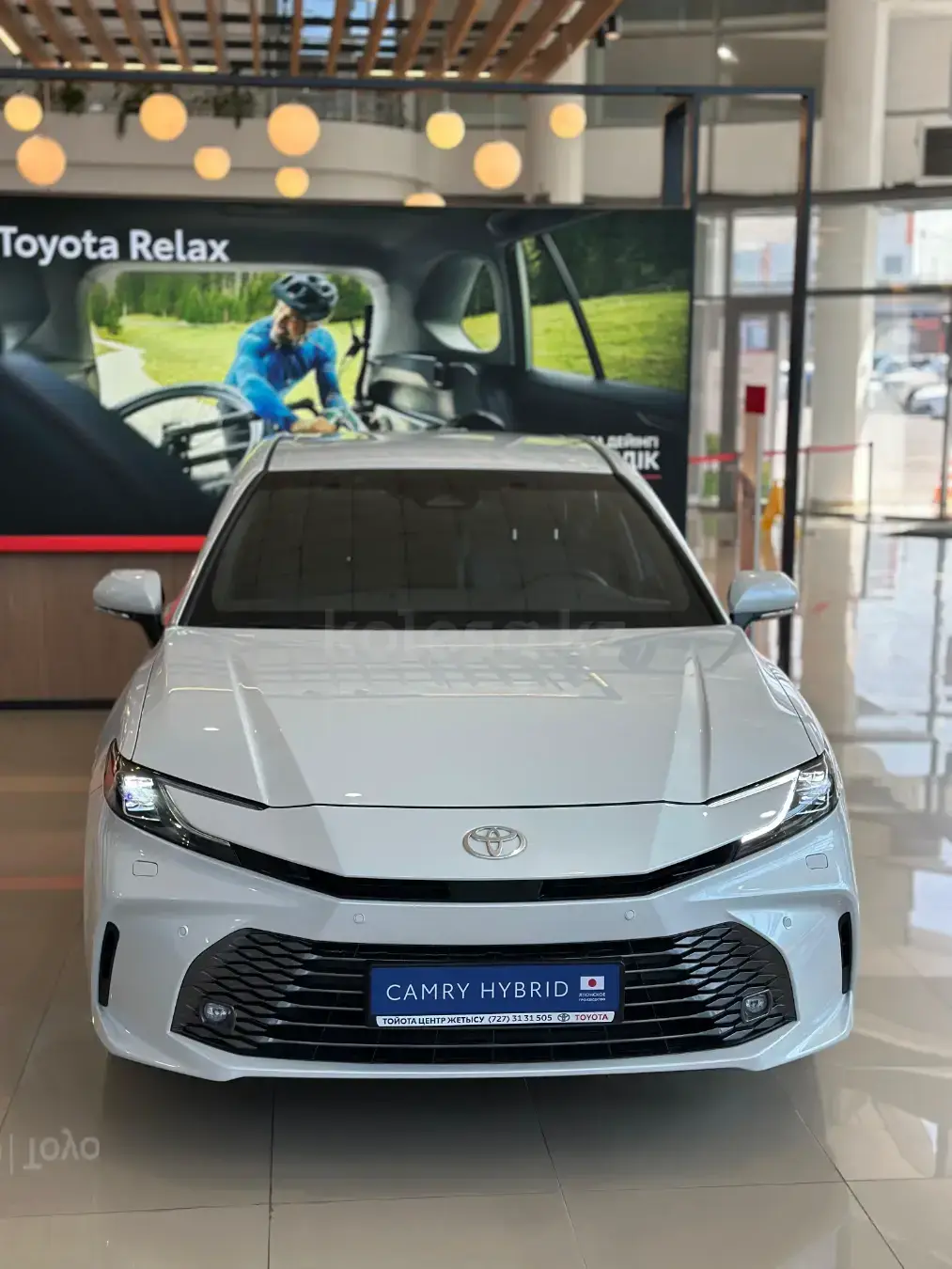 Toyota Camry 2025 — фото 1 из 5