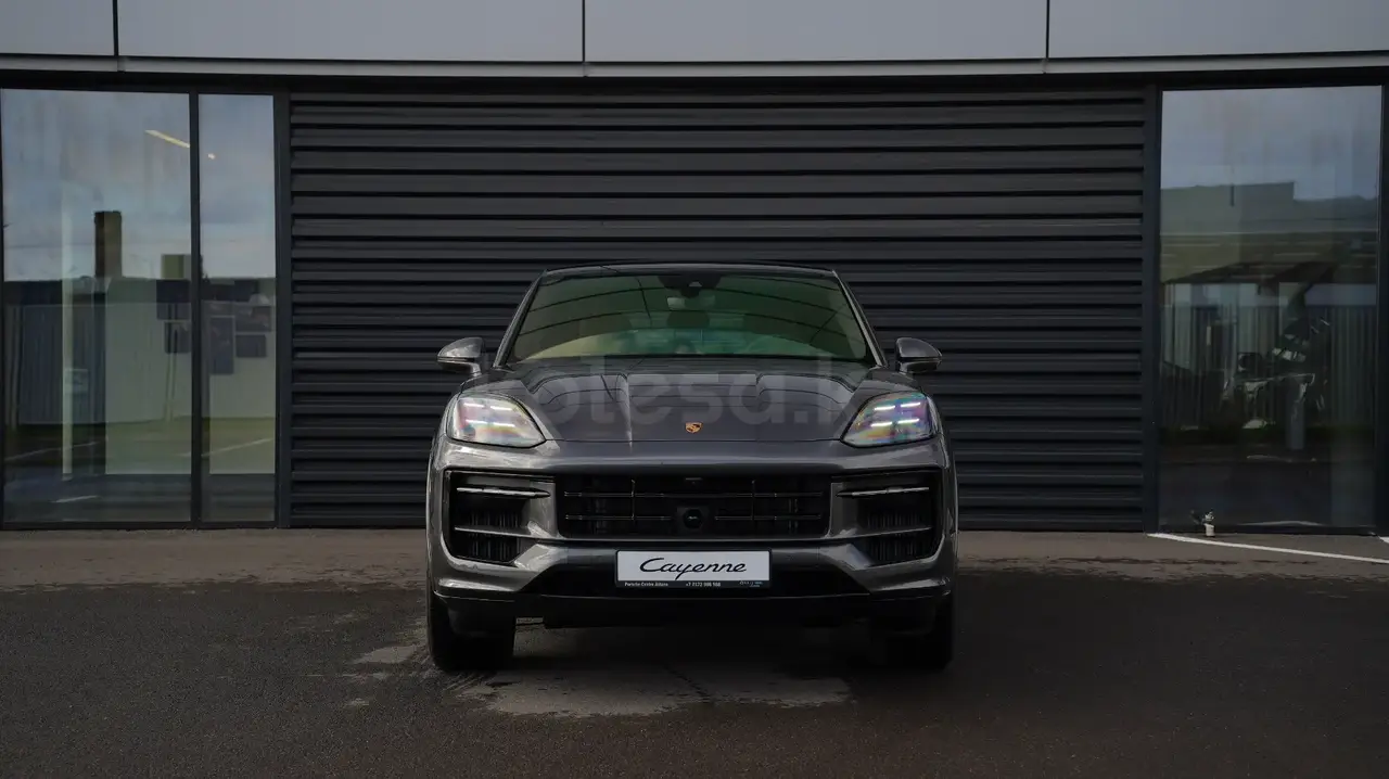 Porsche Cayenne Coupe 2025 — фото 1 из 5
