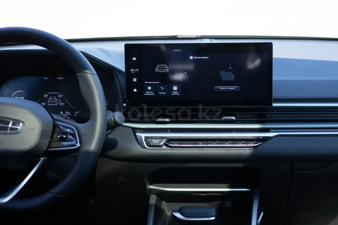 Geely Emgrand 2025 — фото 1 из 5