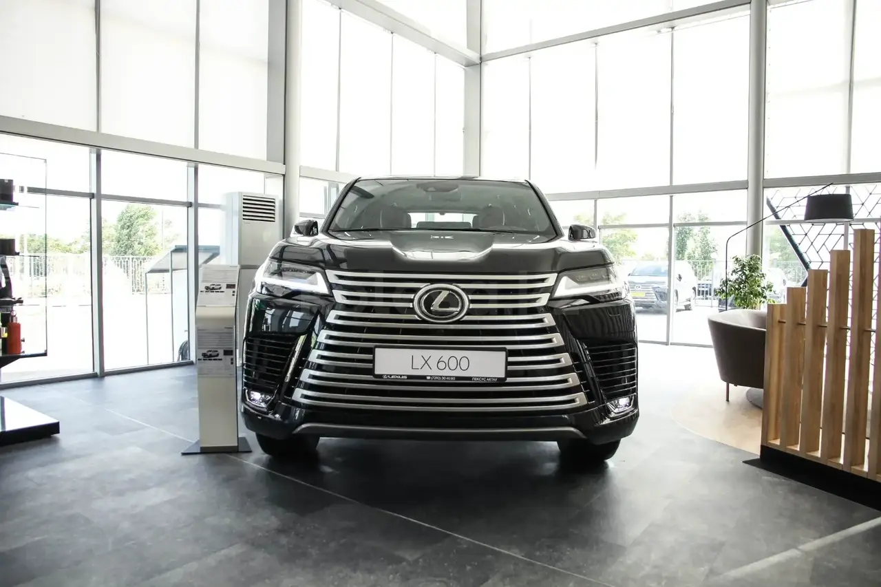Lexus LX 600 2026 — фото 1 из 5