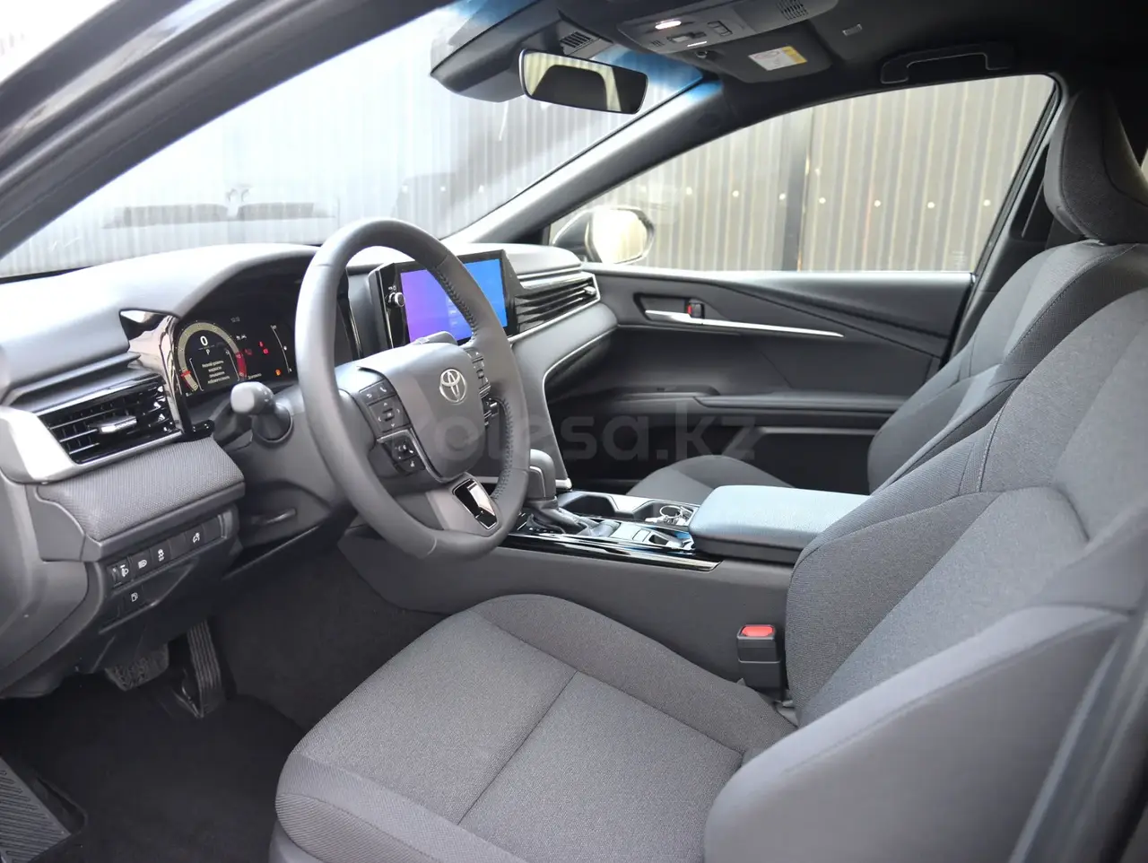 Toyota Camry 2026 — фото 1 из 5