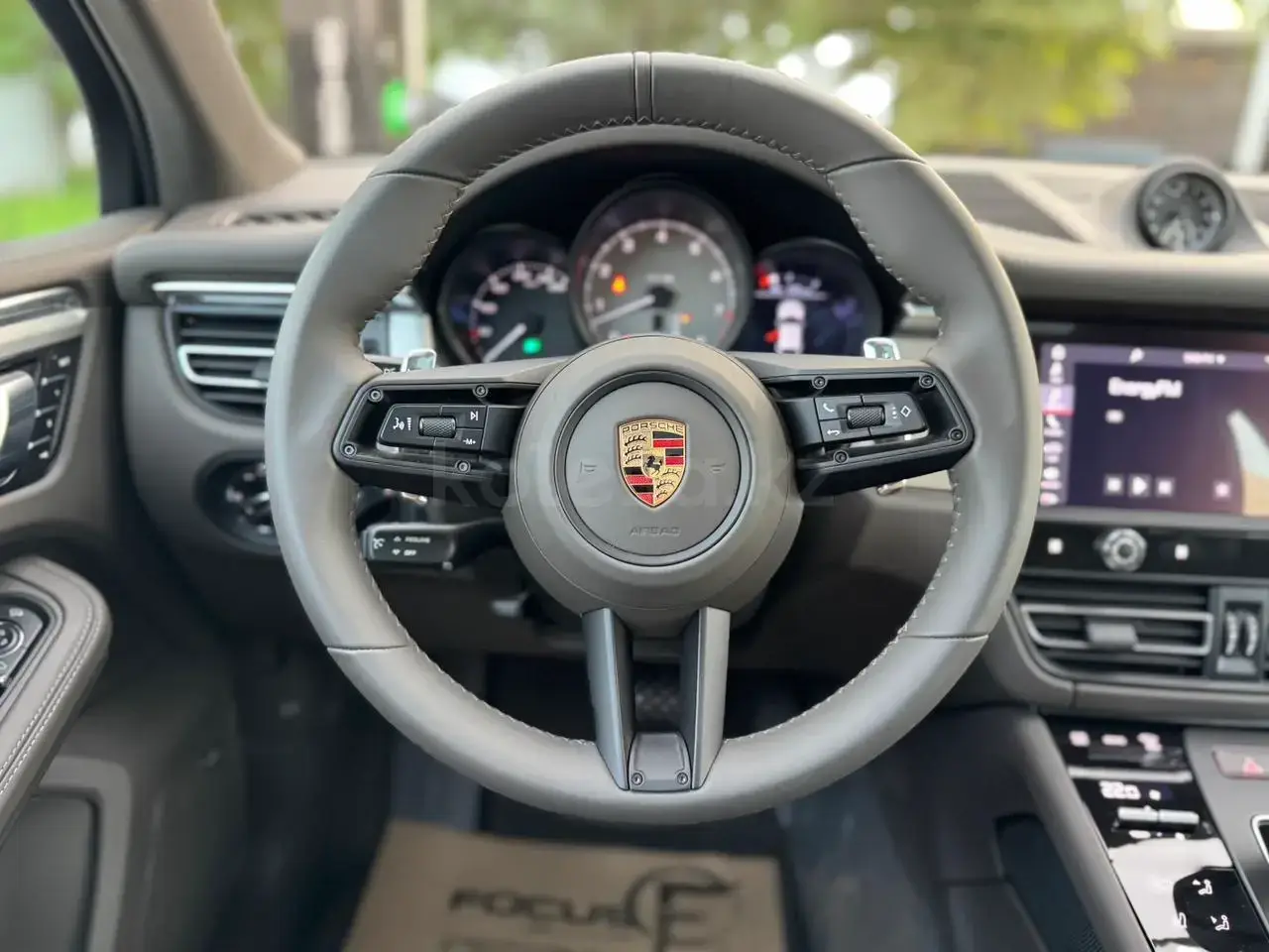 Porsche Macan 2025 — фото 1 из 5