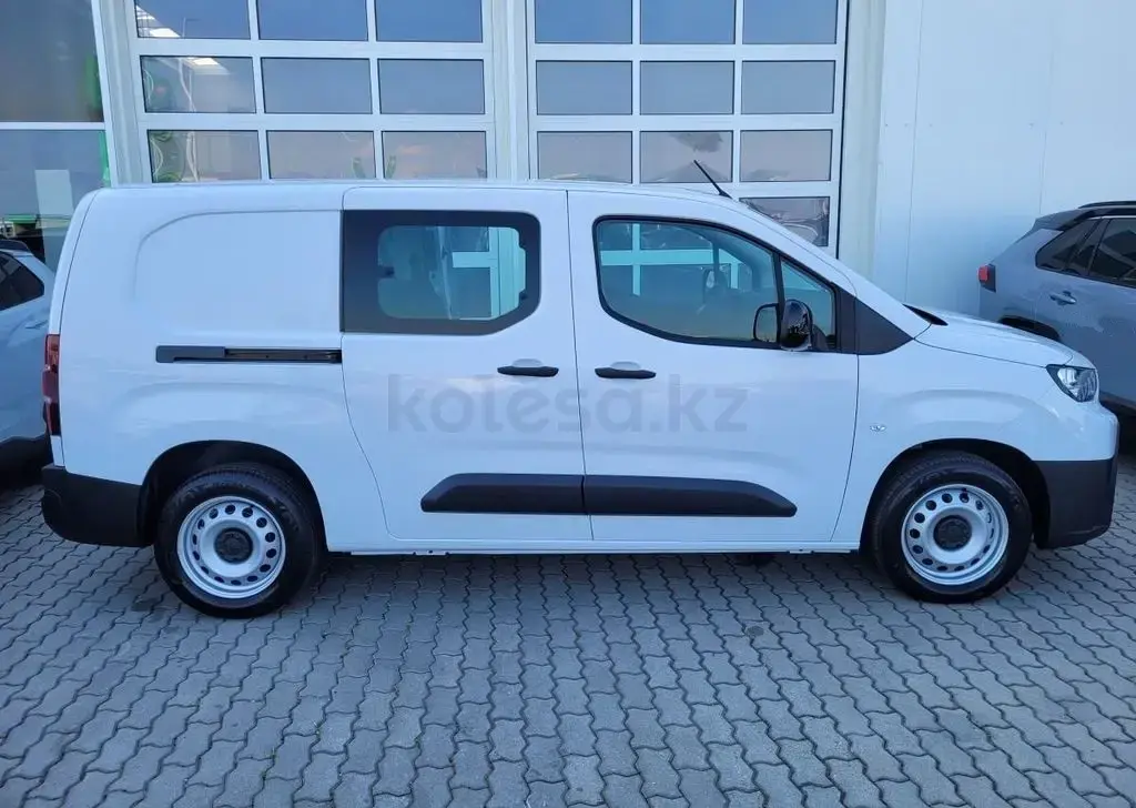 Toyota ProAce Verso 2025 — фото 1 из 5