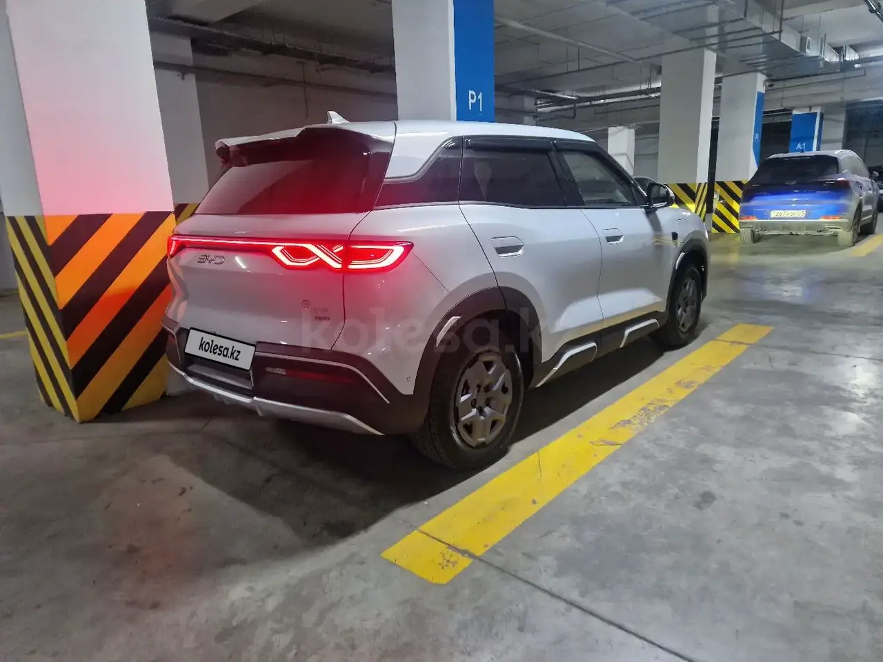BYD Yuan Up 2025 — фото 1 из 5