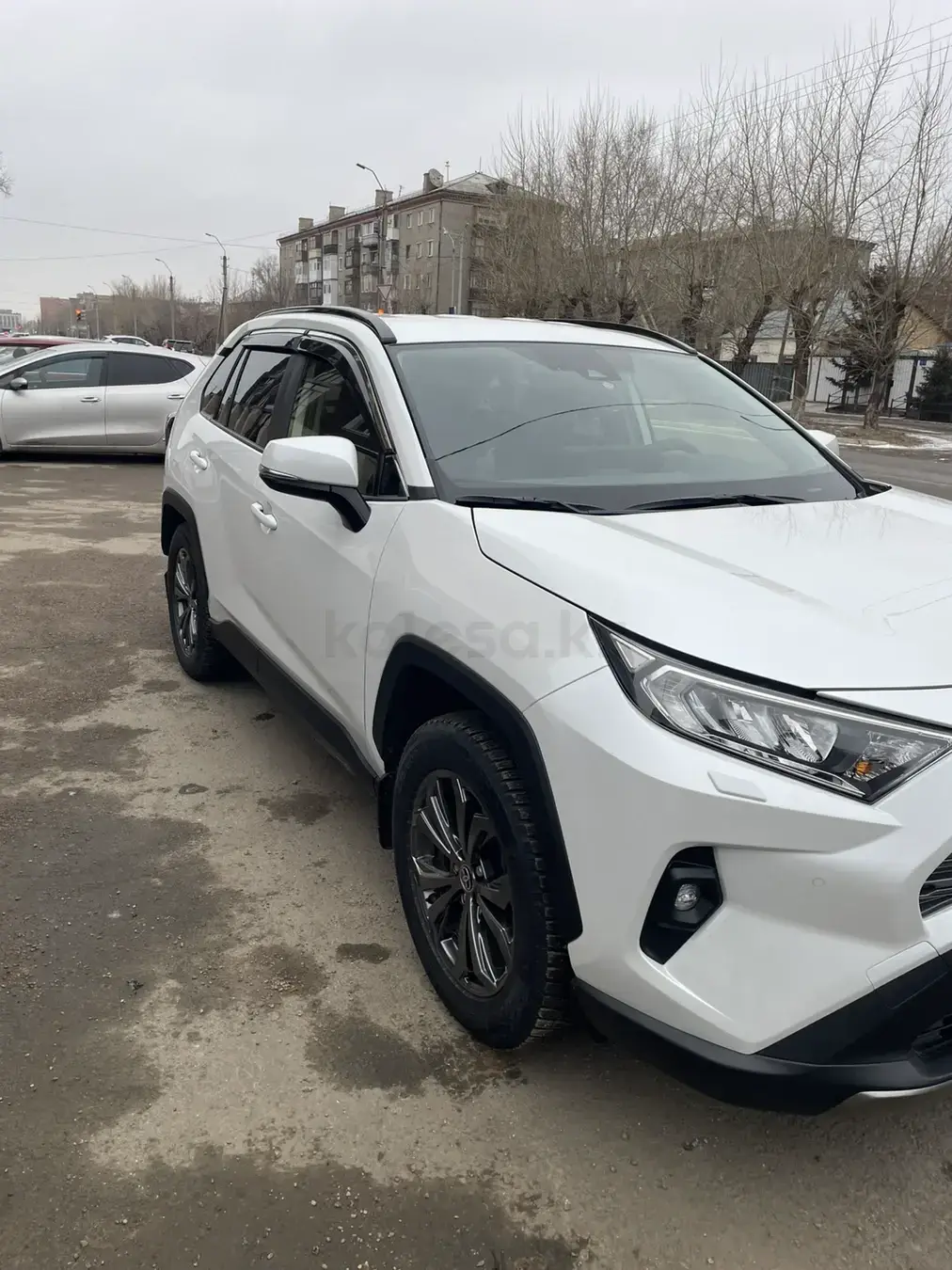 Toyota RAV 4 2025 — фото 1 из 5