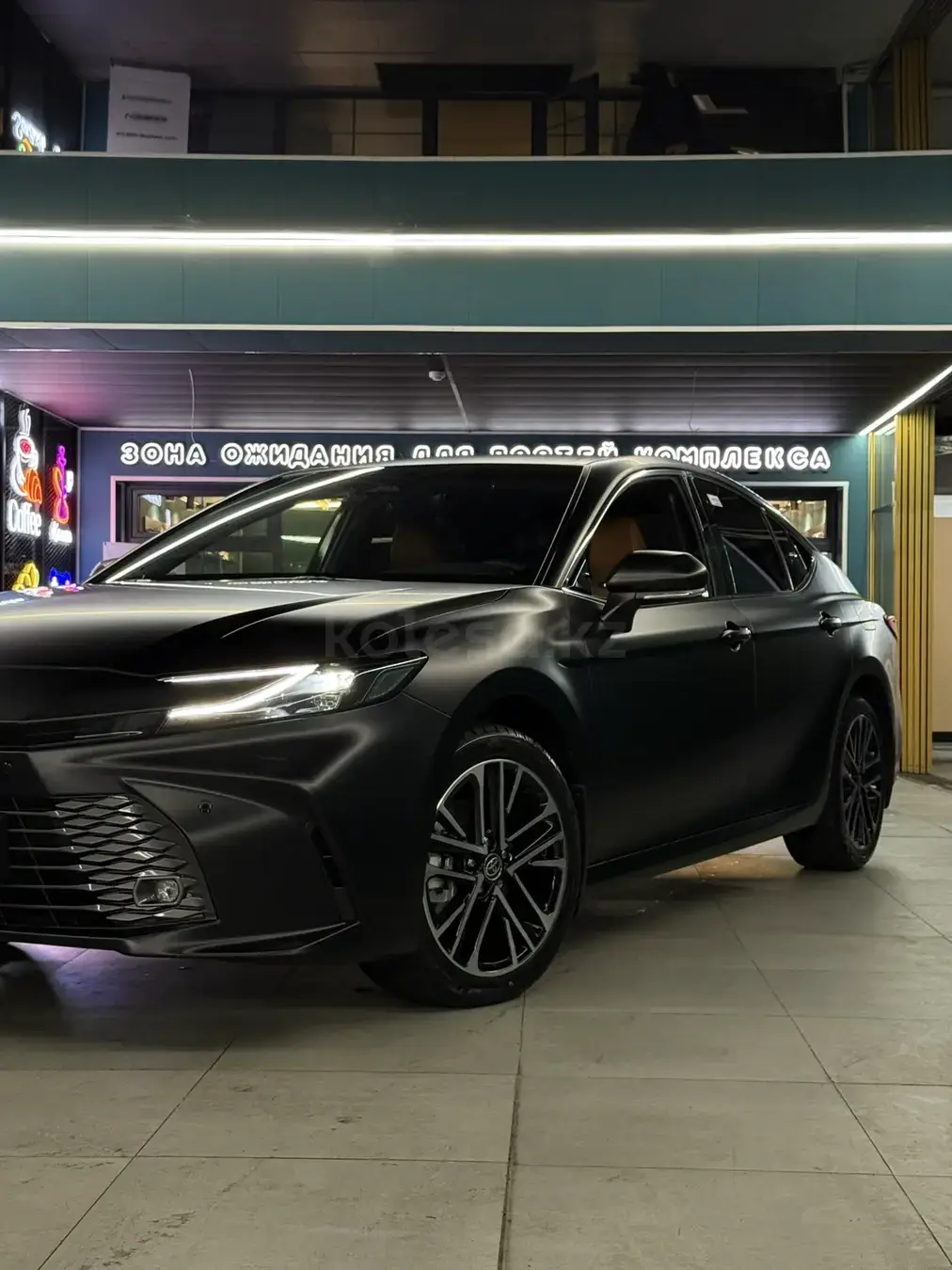 Toyota Camry 2025 — фото 1 из 5