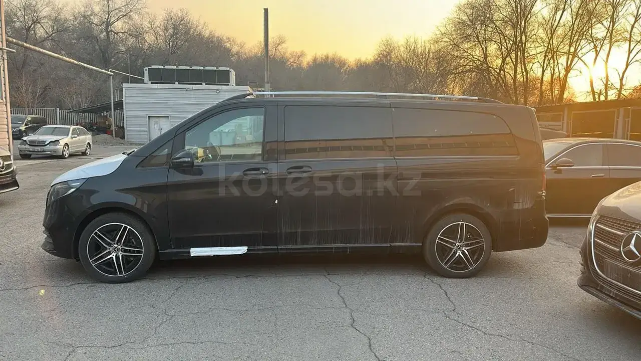 Mercedes-Benz V 300 2025 — фото 1 из 5