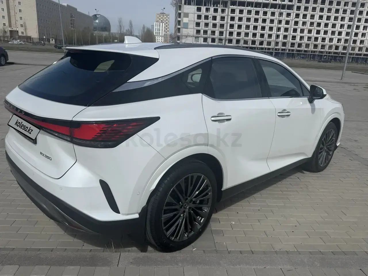 Lexus RX 350 2025 — фото 1 из 5