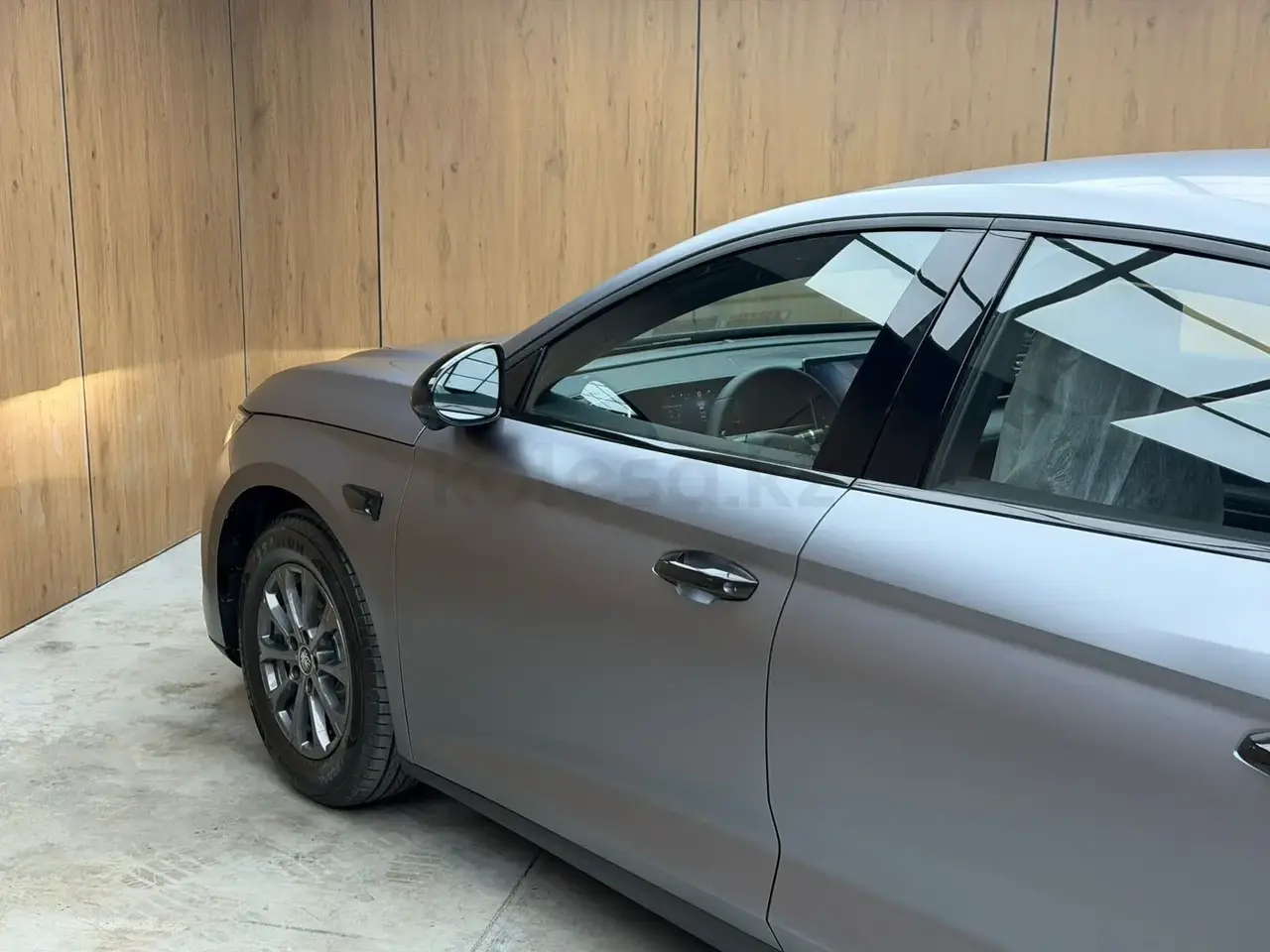 BYD Qin L DM-i 2025 — фото 1 из 5