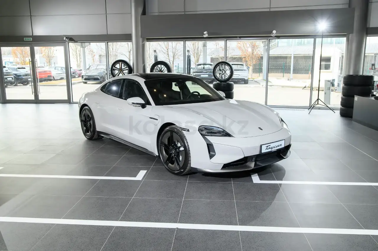 Porsche Taycan 2025 — фото 1 из 5