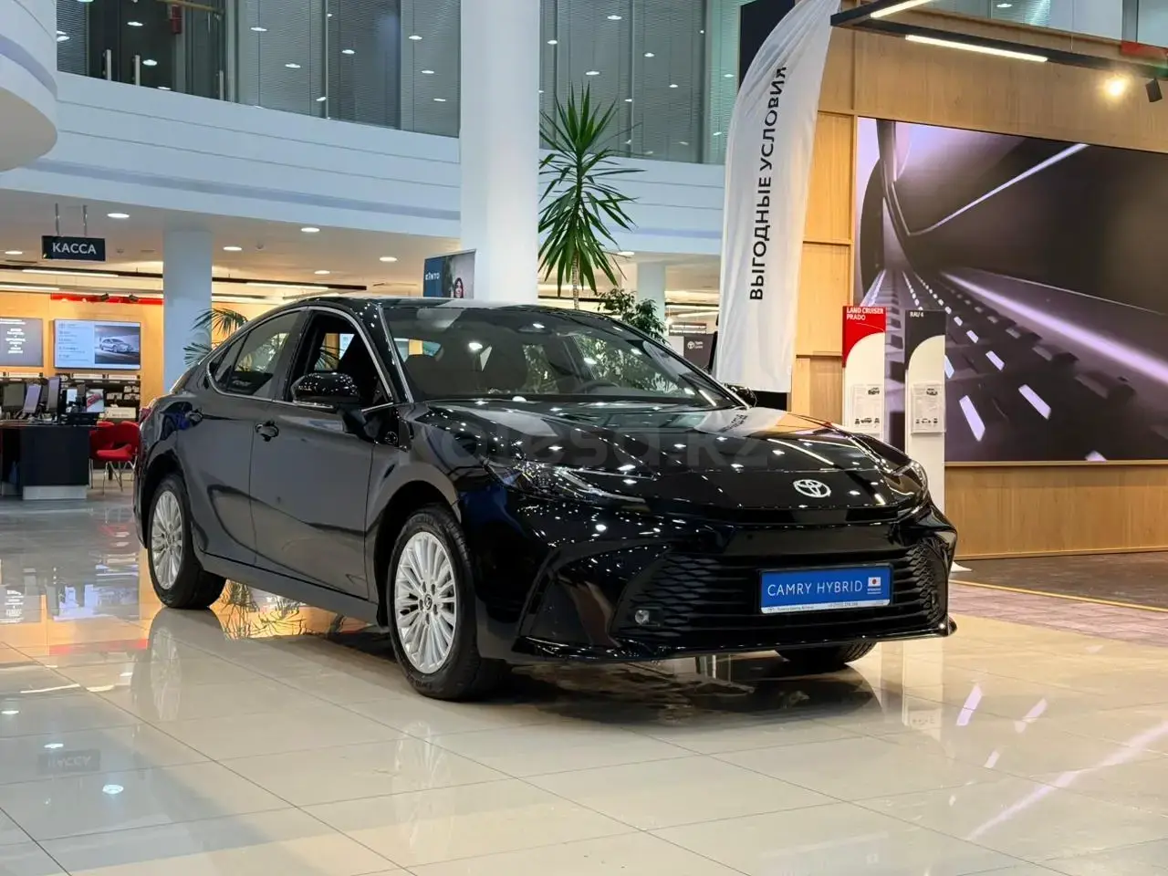 Toyota Camry 2026 — фото 1 из 5