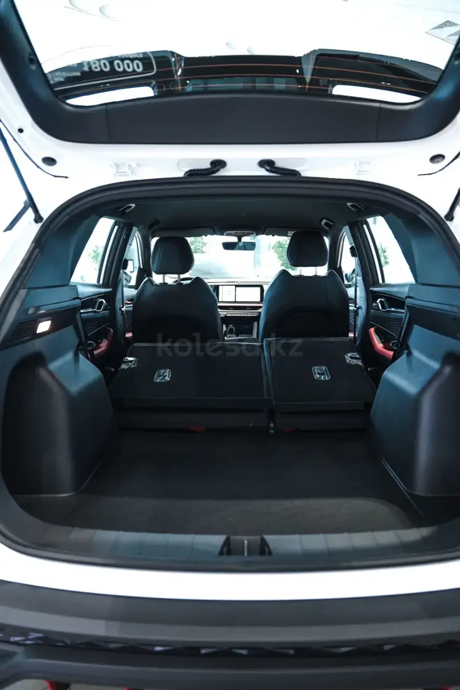 Geely Coolray 2025 — фото 1 из 5