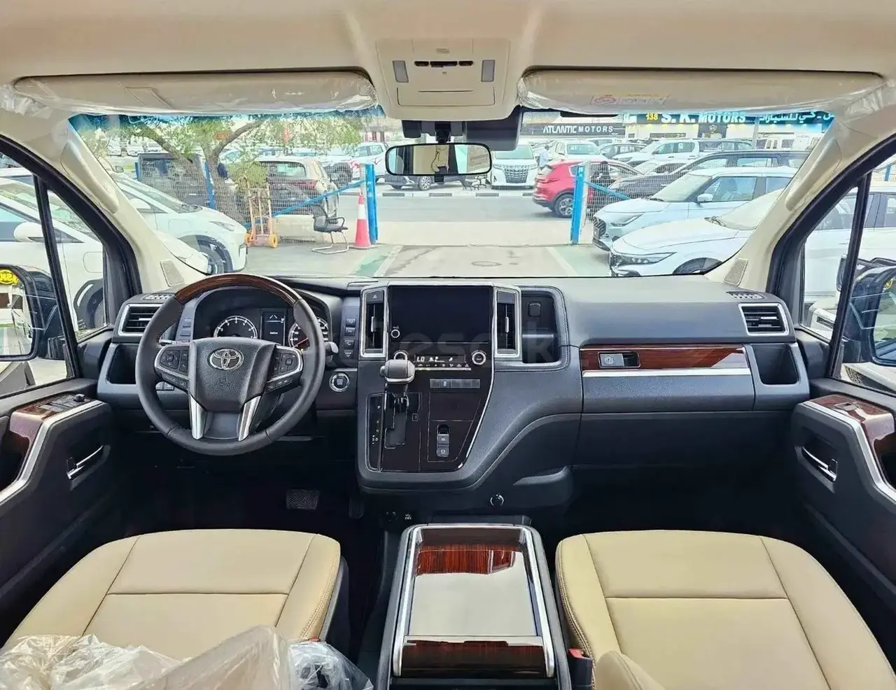Toyota Granvia 2025 — фото 1 из 5