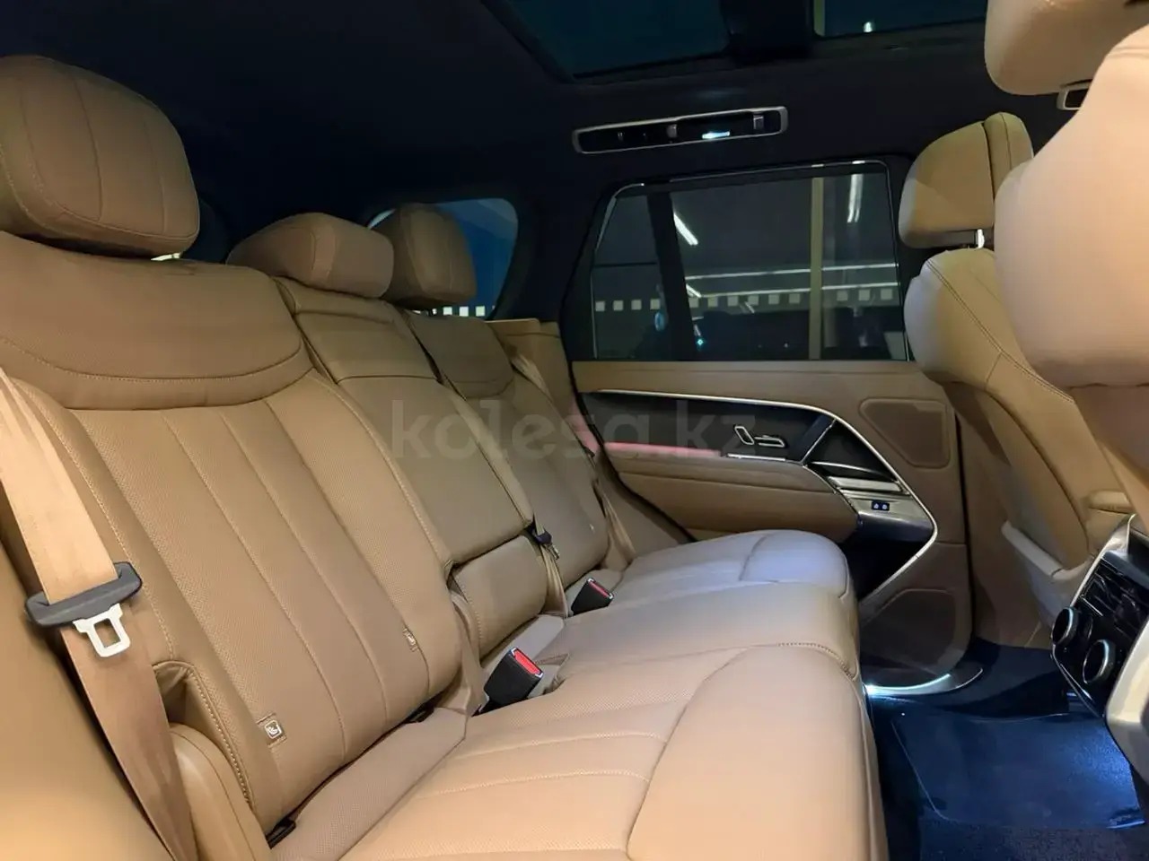 Land Rover Range Rover 2025 — фото 1 из 5
