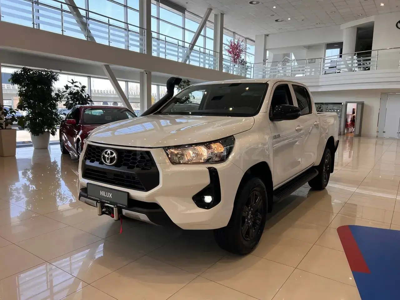 Toyota Hilux 2025 — фото 1 из 5