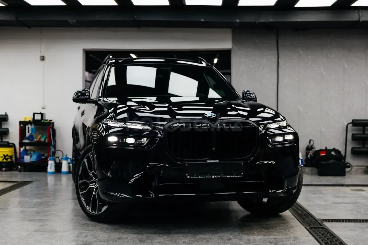 BMW X7 2025 — фото 1 из 5