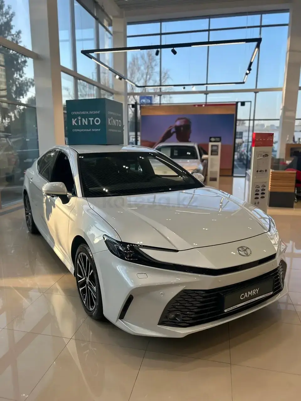 Toyota Camry 2025 — фото 1 из 5