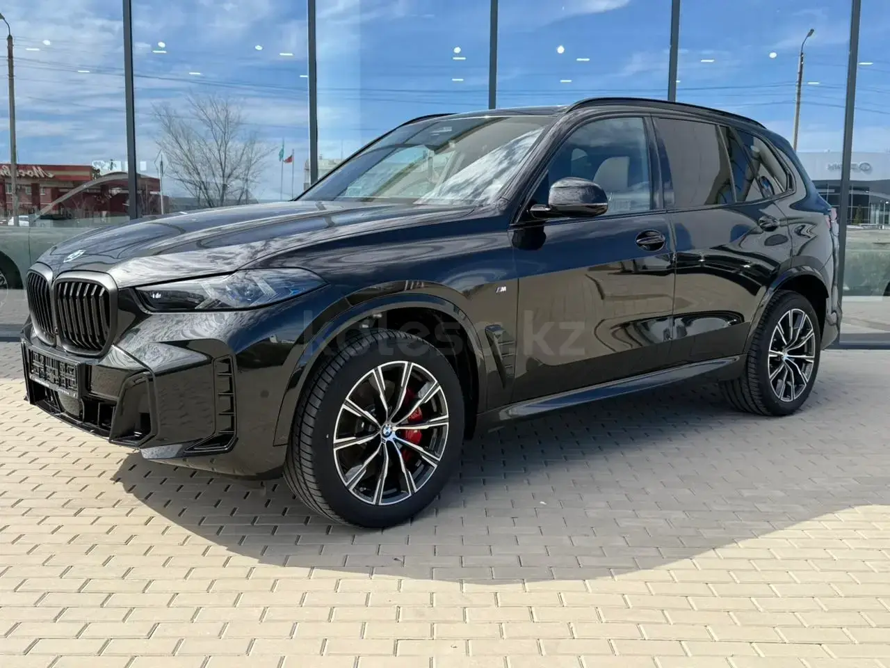 BMW X5 2025 — фото 1 из 5