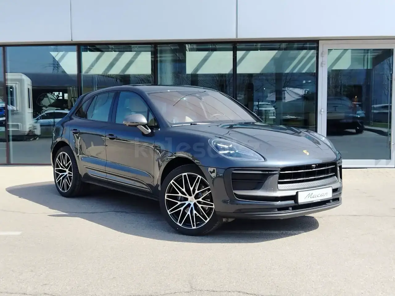Porsche Macan 2026 — фото 1 из 5