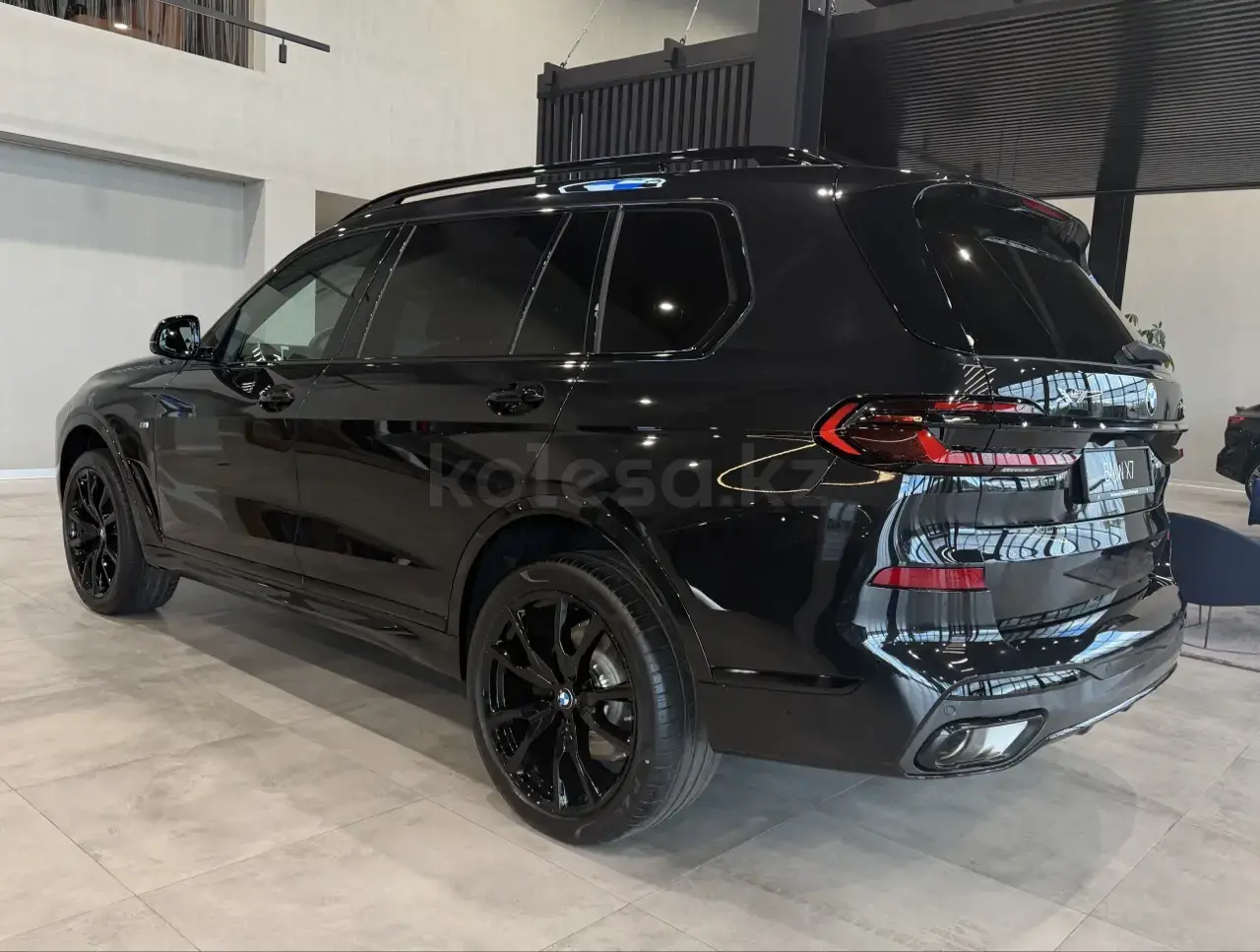 BMW X7 2026 — фото 1 из 5