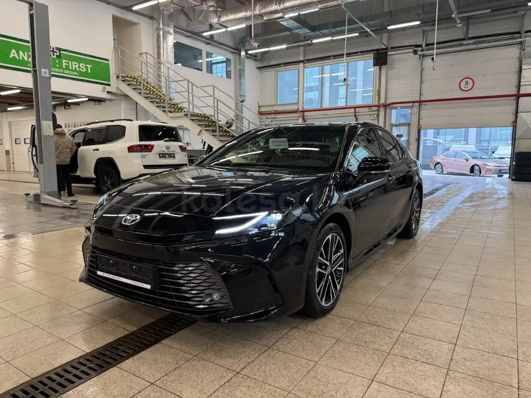 Toyota Camry 2026 — фото 1 из 5
