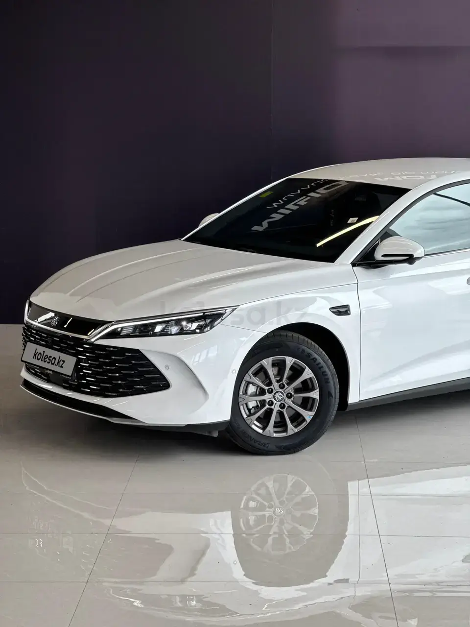 BYD Qin L DM-i 2025 — фото 1 из 5