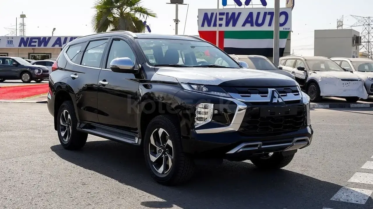 Mitsubishi Montero Sport 2026 — фото 1 из 5