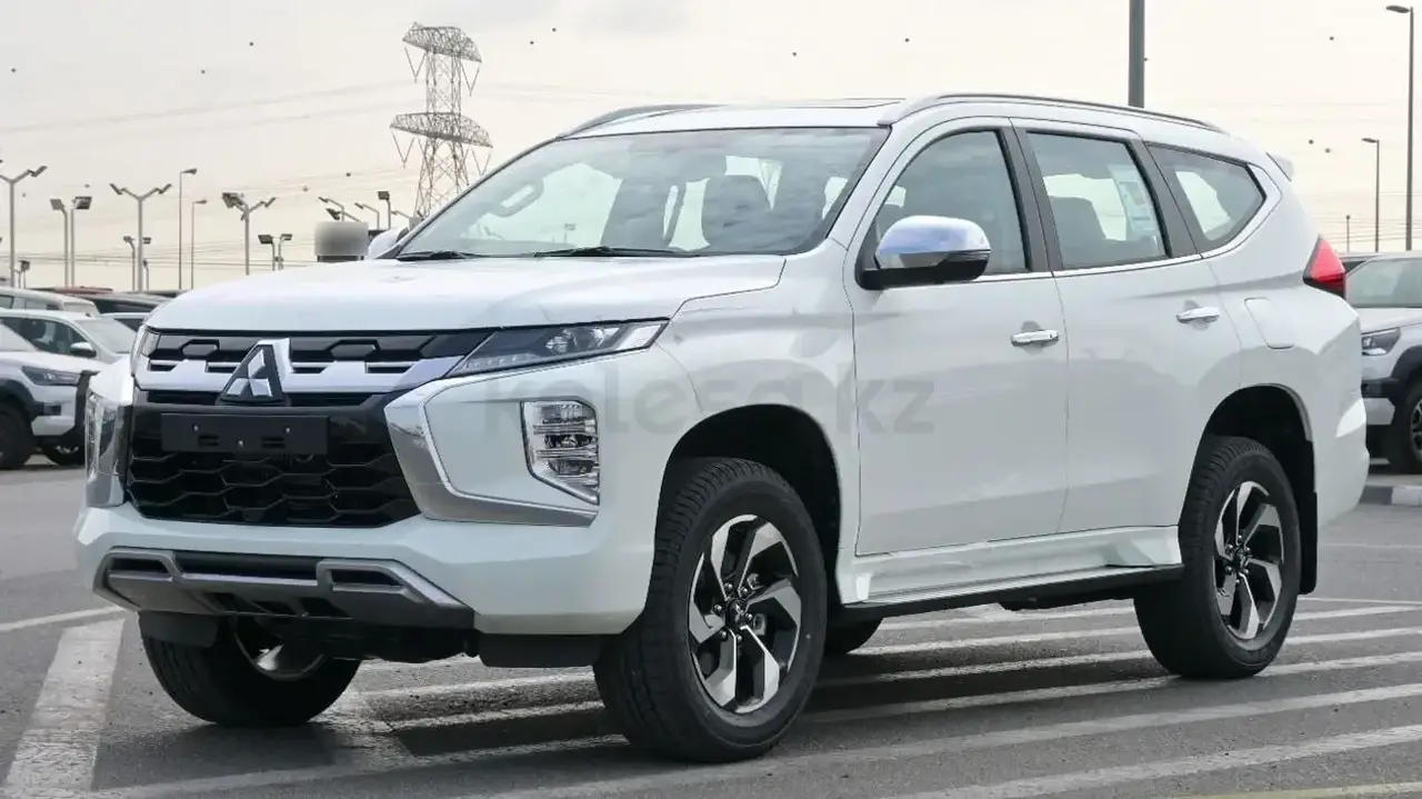 Mitsubishi Montero Sport 2026 — фото 1 из 5