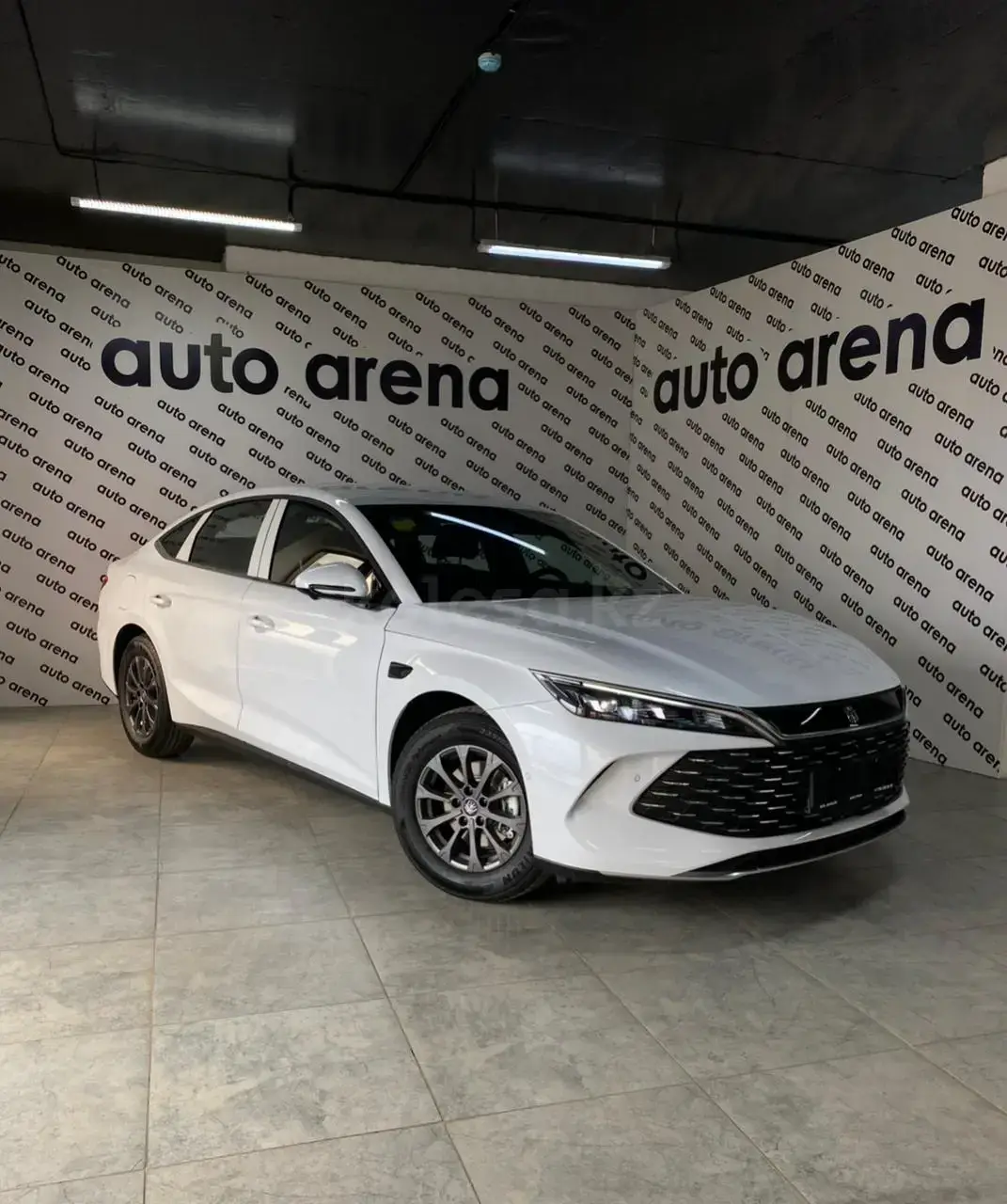 BYD Qin L DM-i 2025 — фото 1 из 5