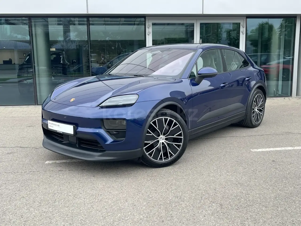 Porsche Macan 2025 — фото 1 из 5