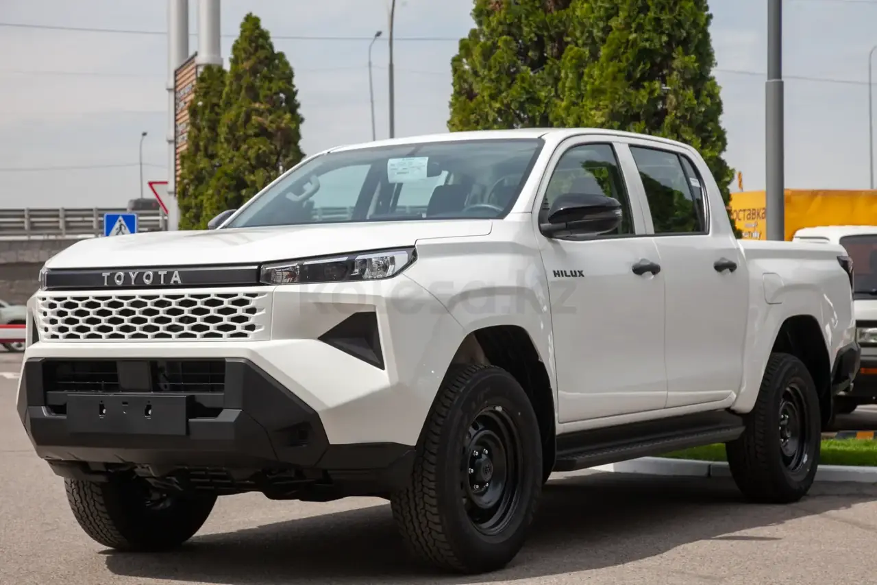 Toyota Hilux 2026 — фото 1 из 5
