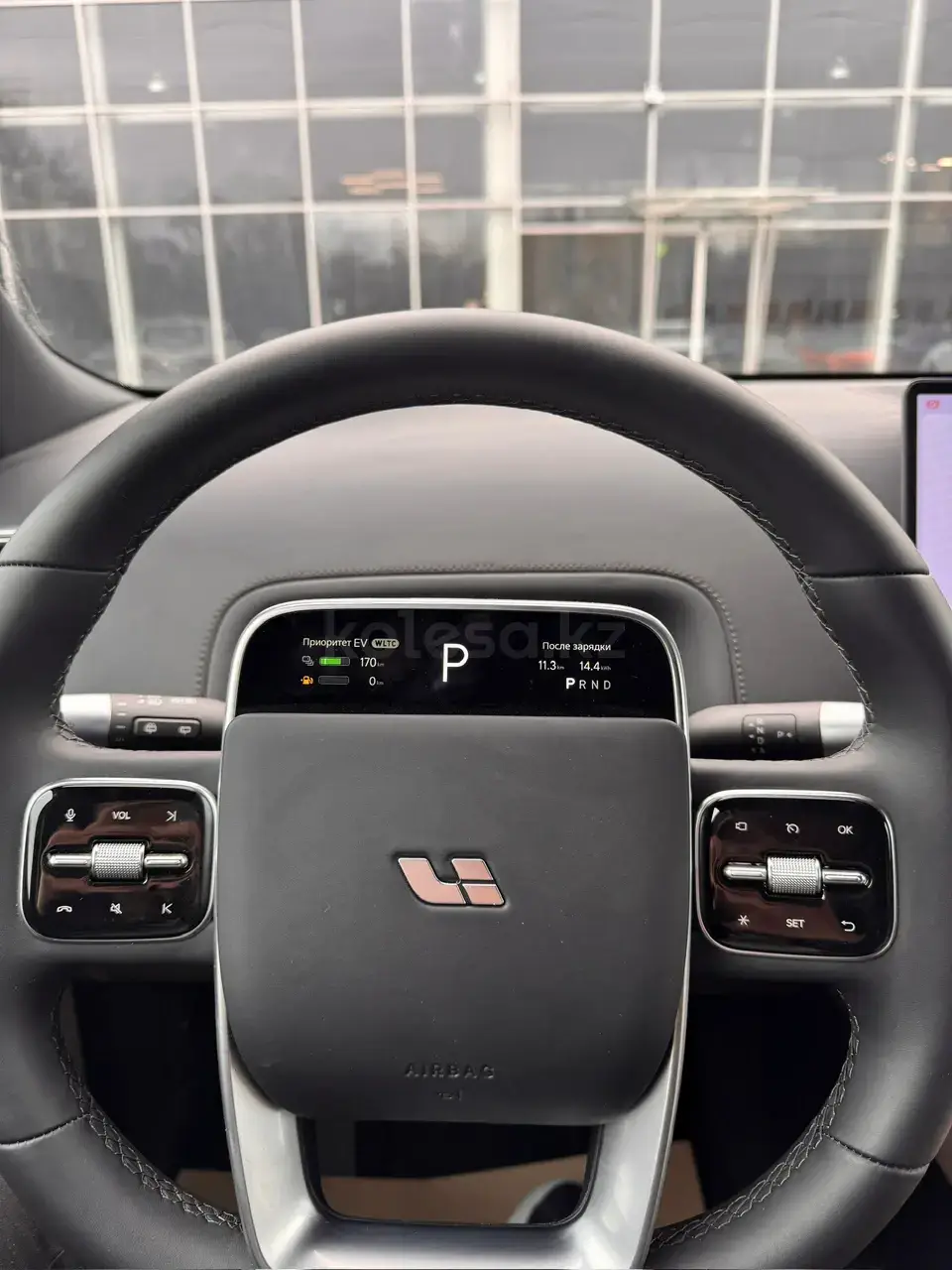 Li Auto L9 2025 — фото 1 из 5