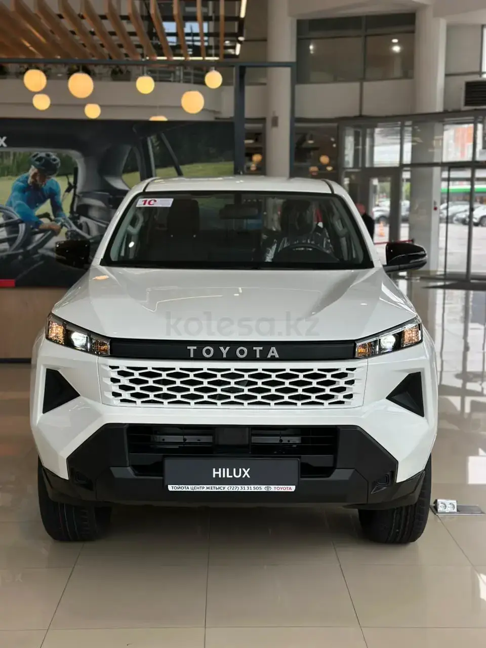 Toyota Hilux 2025 — фото 1 из 5