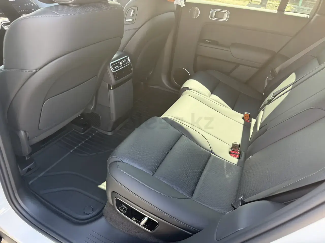 Li Auto L7 2025 — фото 1 из 5