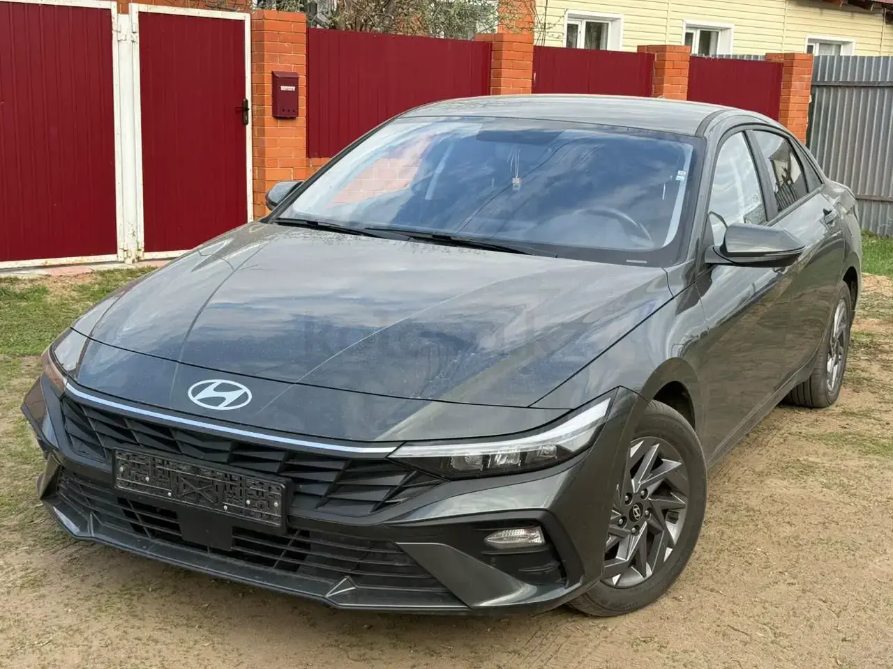 Hyundai Elantra 2025 — фото 1 из 5