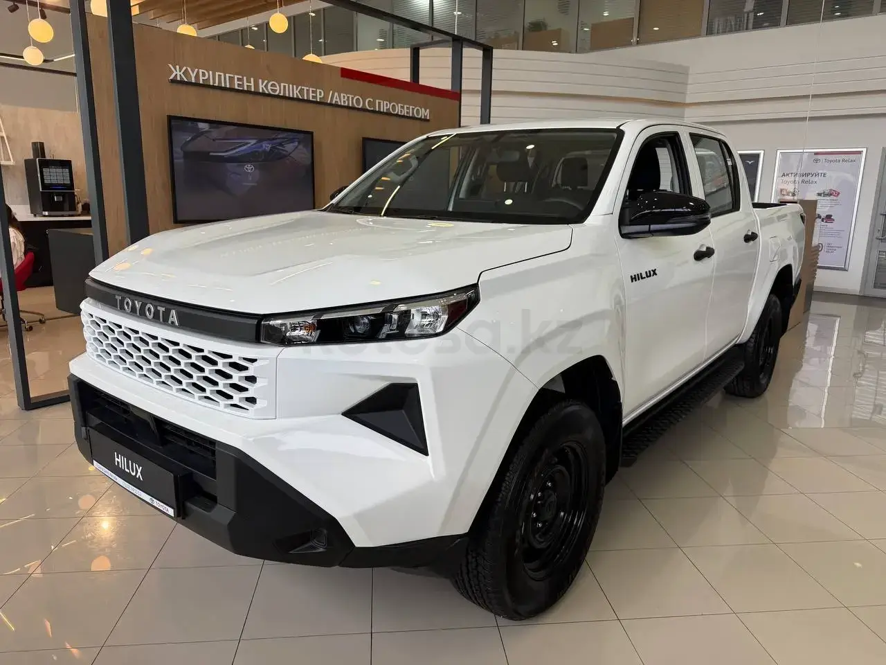 Toyota Hilux 2026 — фото 1 из 5