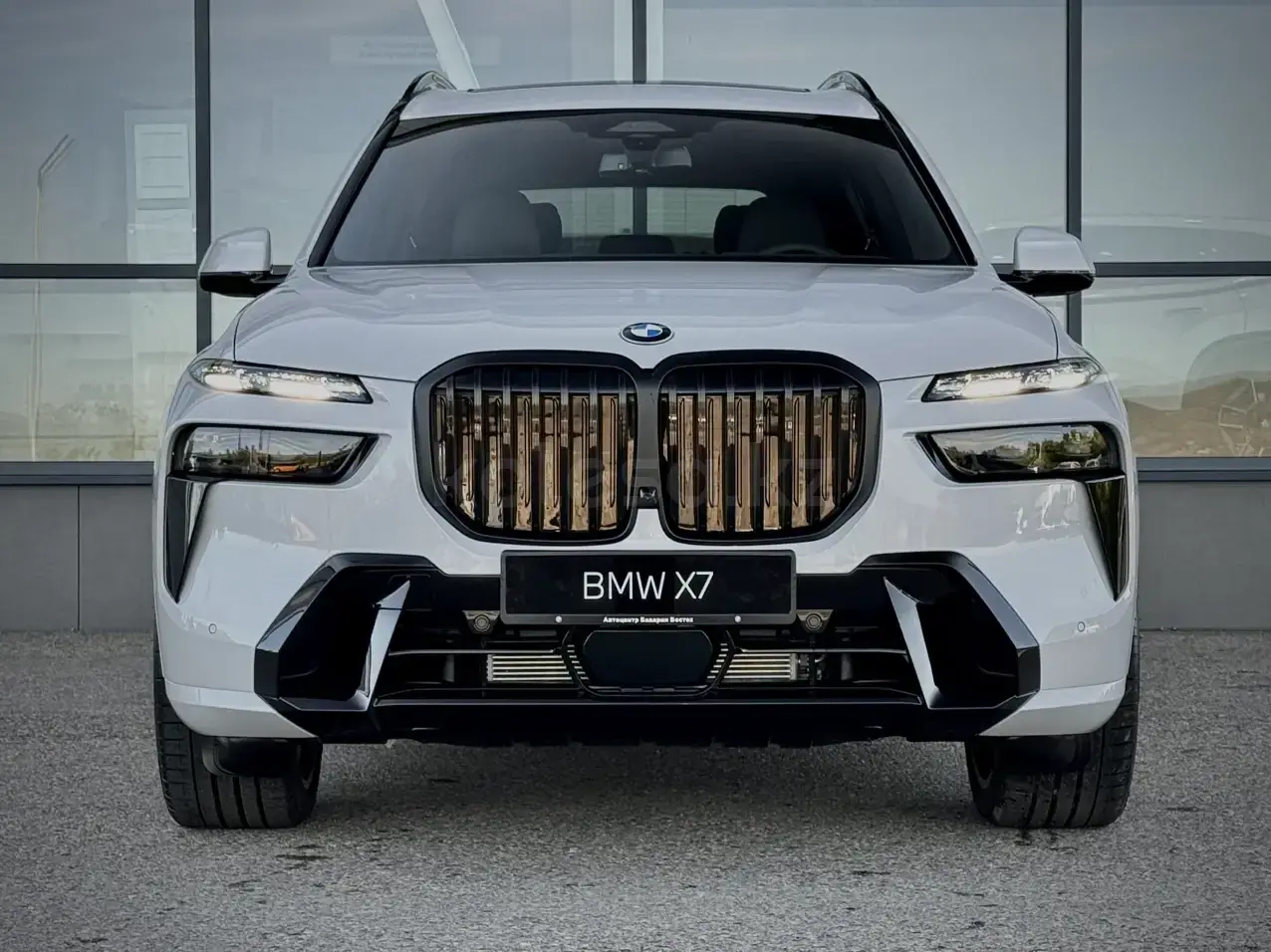 BMW X7 2026 — фото 1 из 5