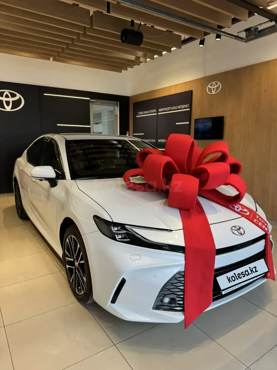 Toyota Camry 2025 — фото 1 из 5