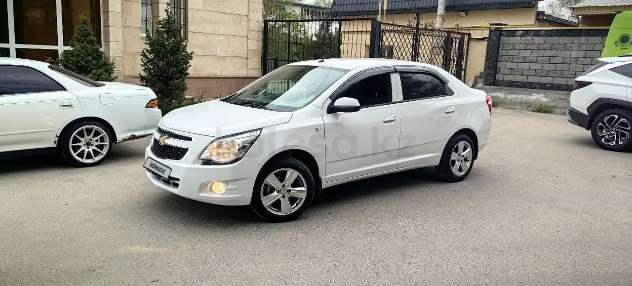 Chevrolet Cobalt 2025 — фото 1 из 5