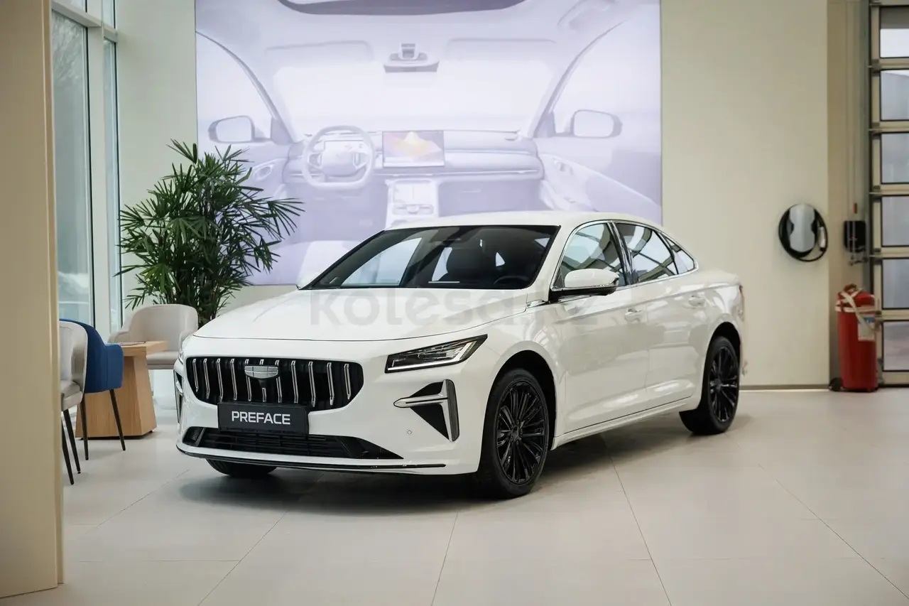 Geely Galaxy Preface 2026 — фото 1 из 5